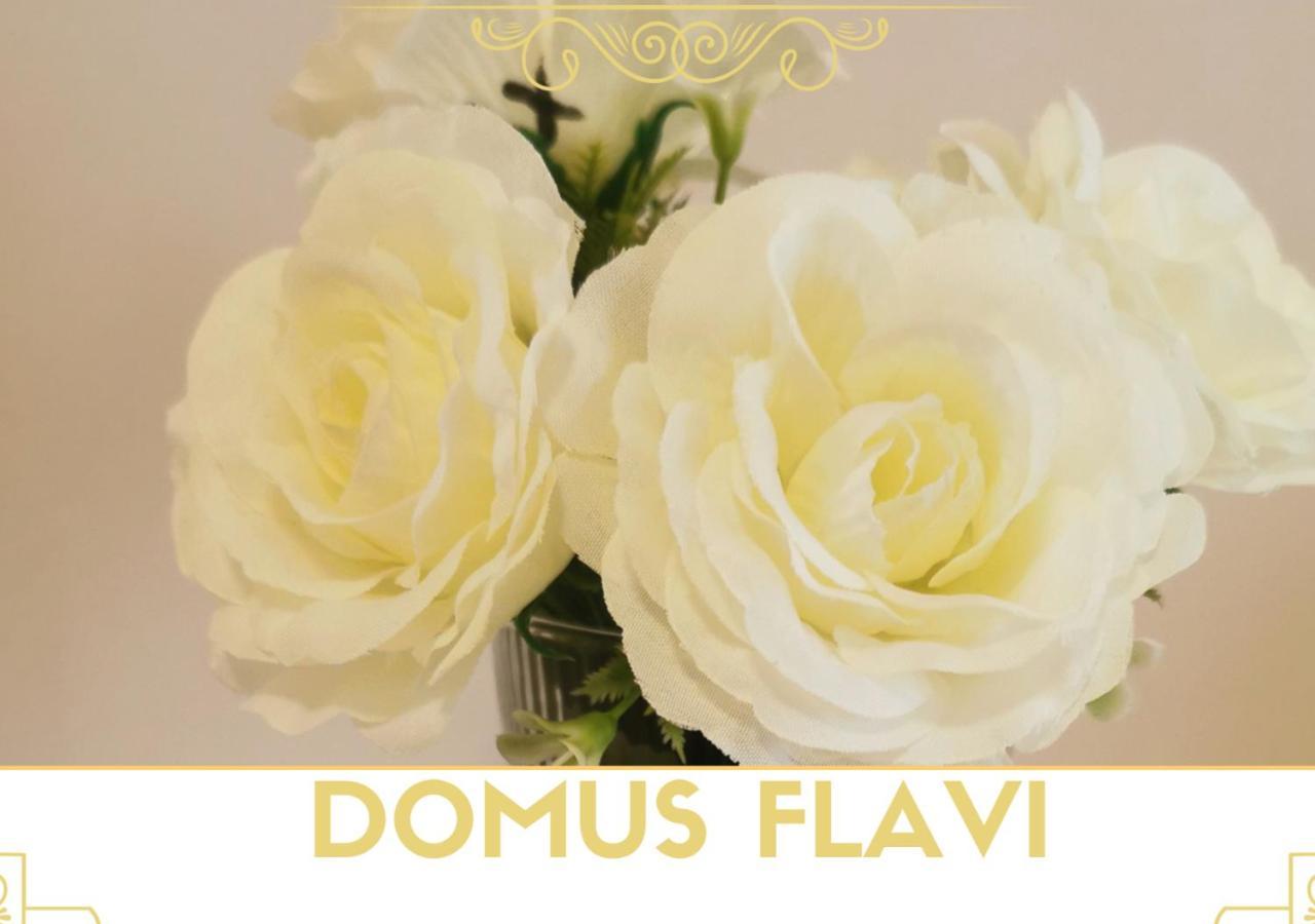 Апартаменты Domus Flavi Рим Экстерьер фото